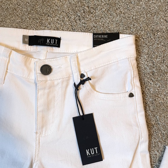 NWT KUT from the Kloth Catherine Boyfriend Jeans Optic White. Size 00 - Picture 5 of 6